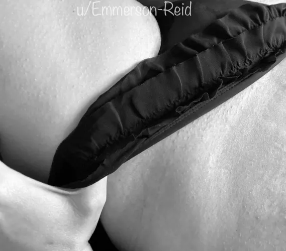 I did a wee random photoshop for my erotically artistic art OF. Come see the rest! I have a few free day passes left. Xo, Em by Emmerson-Reid