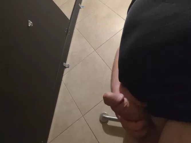 I did it again, now I'm walking around work all horny. by GilesMcD