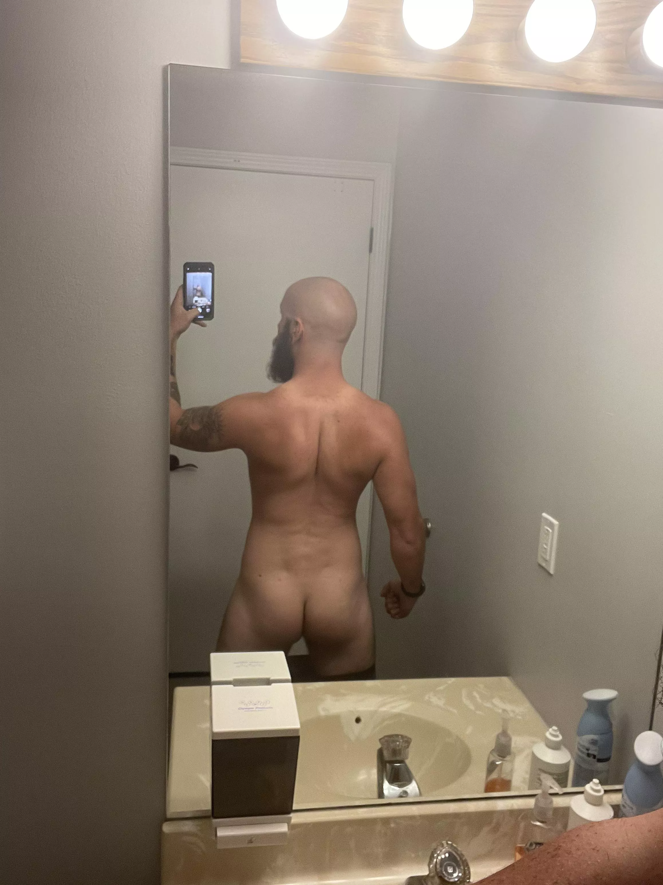 I didn’t know i had such a decent butt. Lol posted by kuzilla96