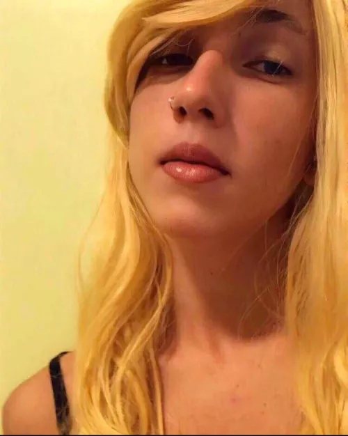 i didnt like my lips as a boy😅 by miasilvaS2