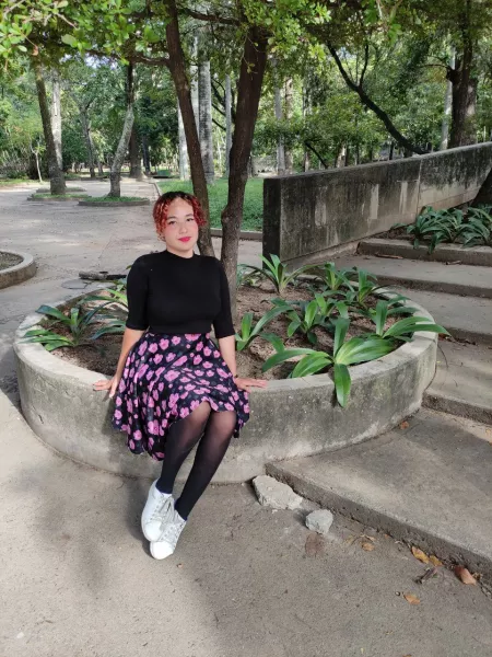 I don't go out without pantyhose by teenchubby