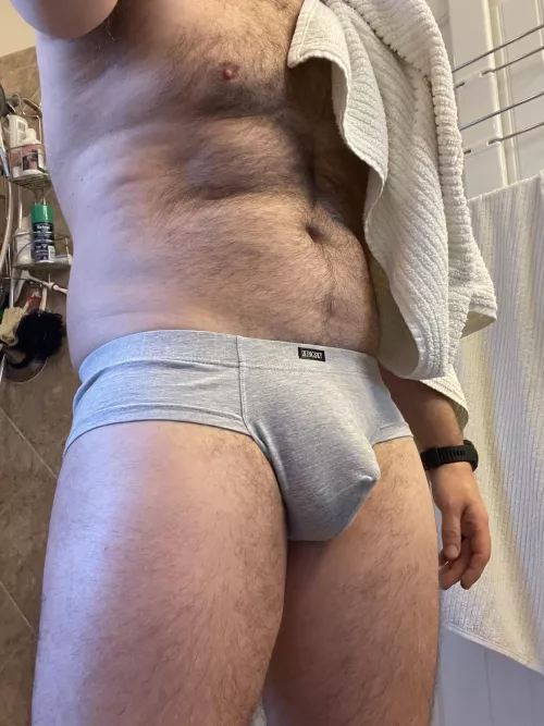 I don’t know about you, but fresh out of a shower is my favorite sexy time by kolerikbandguy