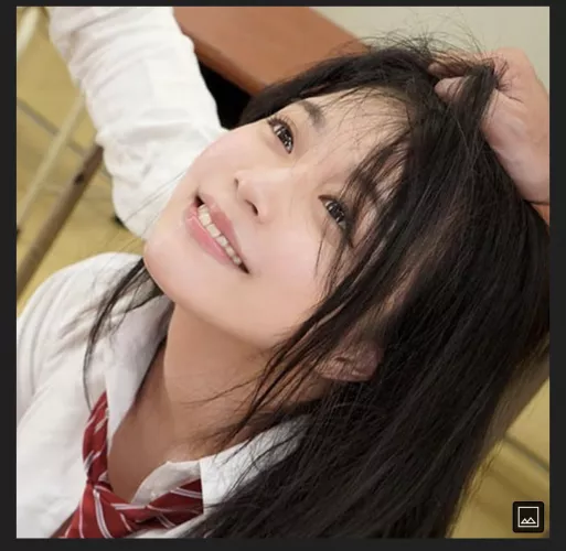 I don’t know if she’s an actress or not by minttom5