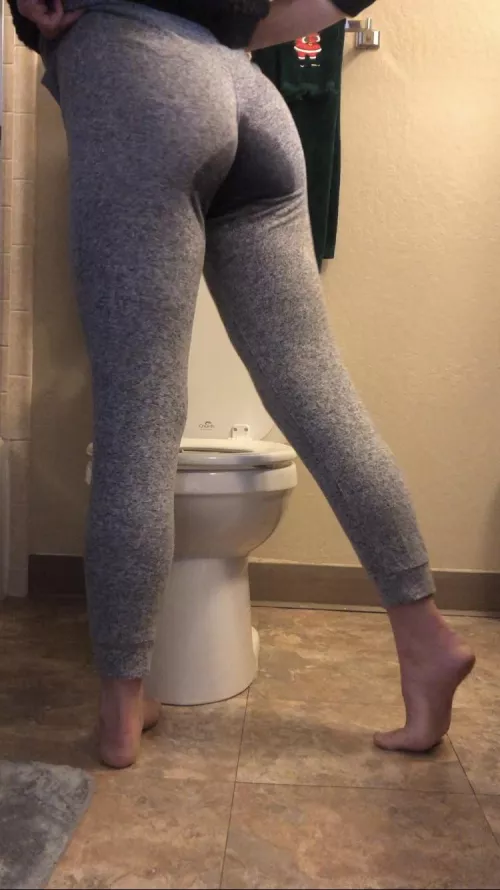 I don’t think it’s that obvious, do you? by femmephilomath18