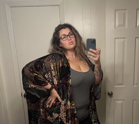 I don’t want to go to work. Come and do cute fall things with me! by Extreme_Copy_4104