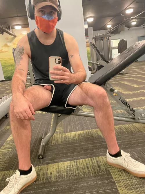I don’t wear underwear to the gym. Would you notice? by dirtierthrowawayy