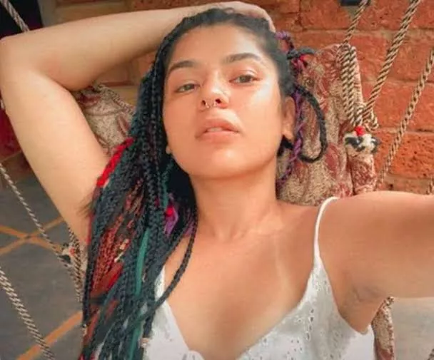 I dony know how many of you know her but she's sexy af🤤🤤🤤 Look at her pits💋 posted by Embarrassed_Hornet86