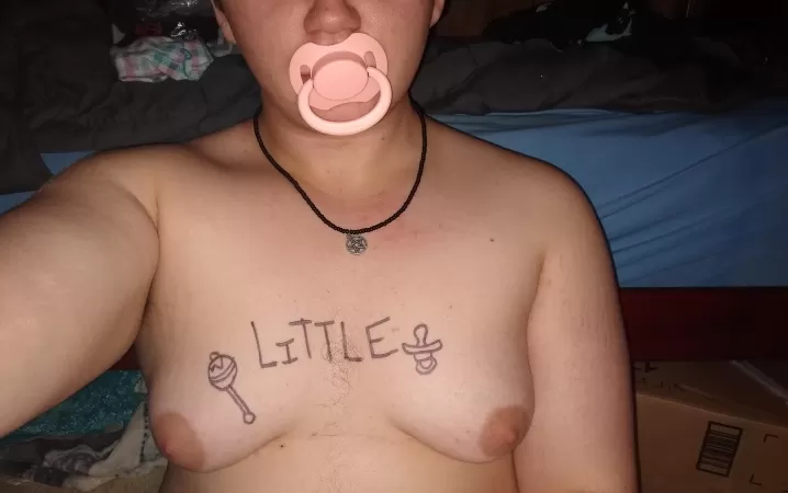 I drawed on myself 😇 (he/they, 19) by rotundspider