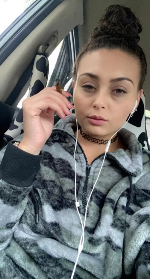 I dropped my air of down the drain, now it’s broken 🤦🏽‍♀️ by msaquafina96