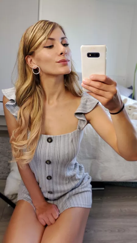 I enjoy being on my knees... can you tell? 🌸😊 by RhiannonLockwood