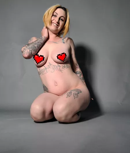 I feel good about my tummy after 3 kids. by torifoxof