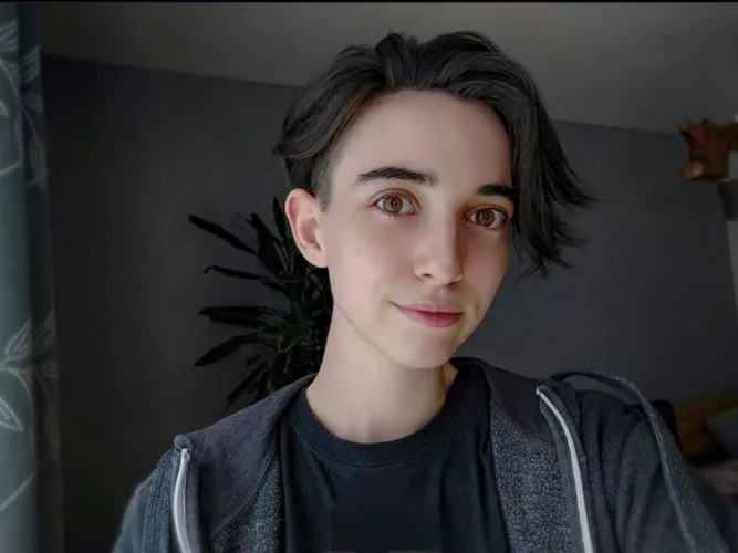 I feel like I look like a vampire today by 23Masterquf