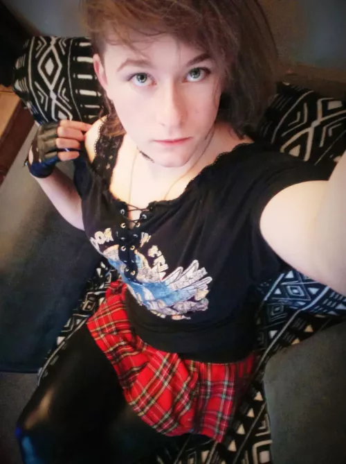 I feel like this is more grunge girl, but I love the outfit 🤷🏻‍♀️😝 by TAMSINx--_--x