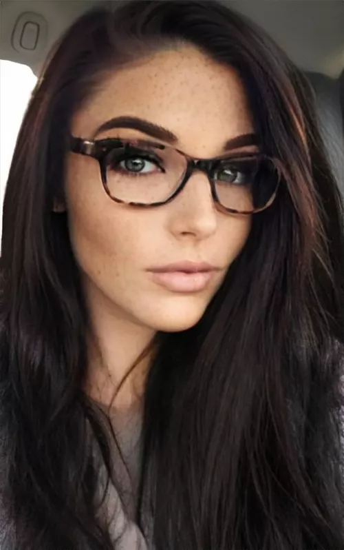 I feel slightly overdressed to be posting here, but I'll make it up next time... glasses days are the best days! clothes or no clothes 😜 by greeneyedft