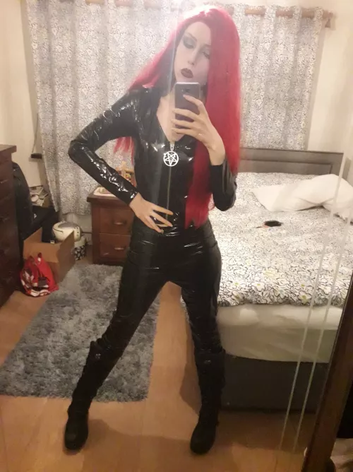 i felt fire here by witchofthewoods89