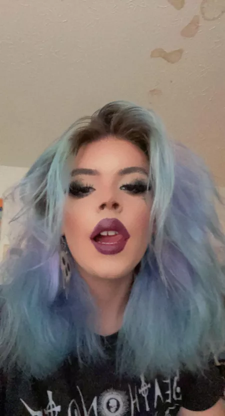 I felt so goth i loved it😋 I hope you do to😋 by Hellooooooomydear