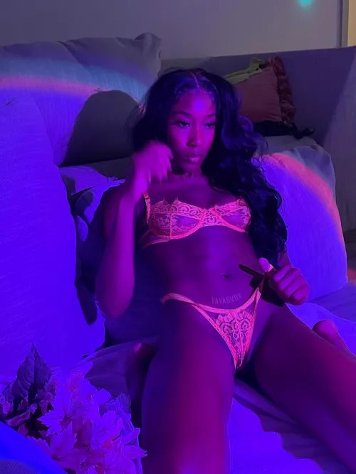 I felt super sexy in this photo, you agree ? by yayabvby