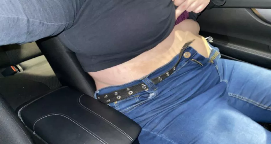 I fill this seat up pretty good huh? by StrawbrryMango