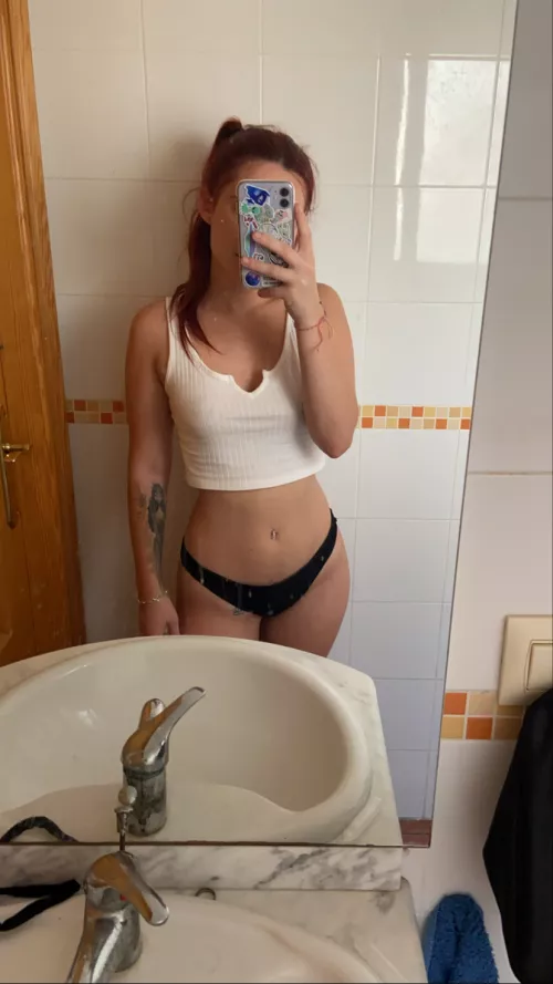 I finally found my clit, thank you Wikipedia [F][18][OC] by amberonly