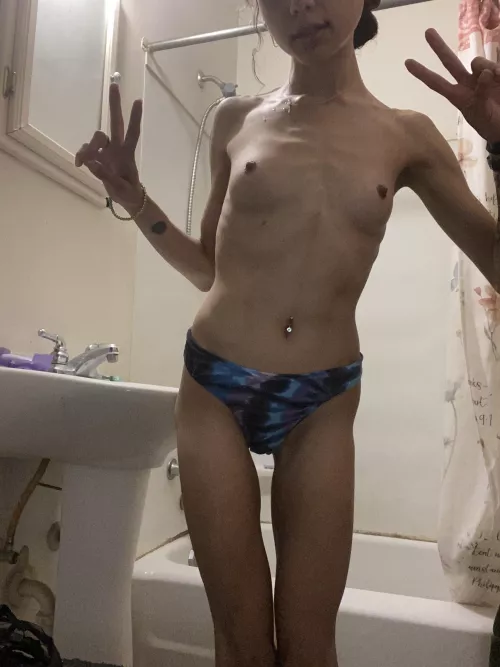 I fit perfectly here by petitefreak13