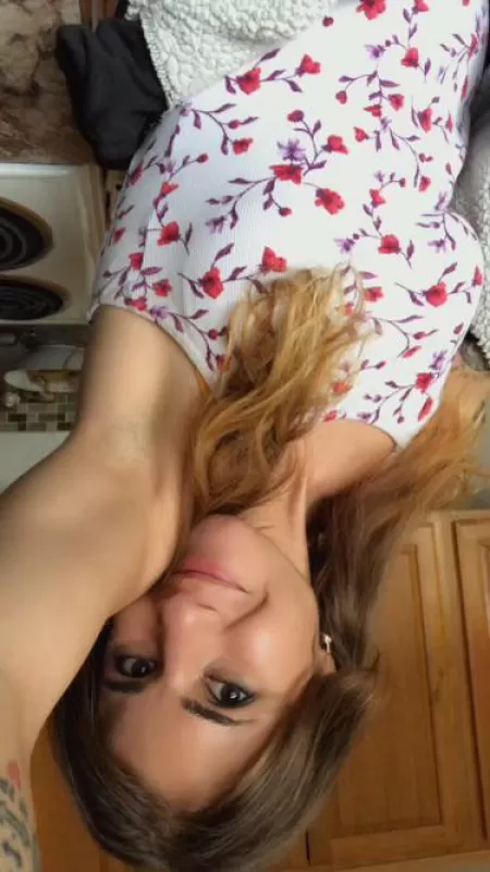 I forgot to wear deodorant today 🥵 by lil-athena