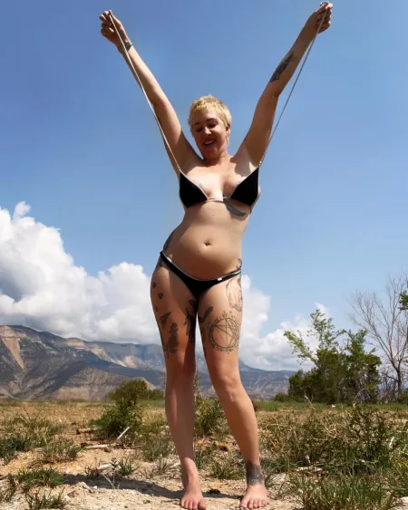 I found the sun... Let's have some fun! by blaizfires