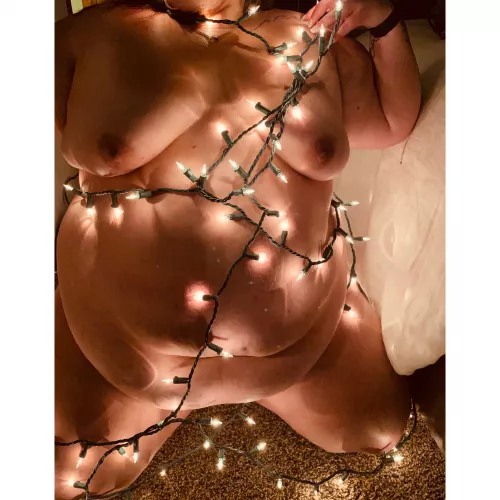 I get extra festive around the holidays 🎄 by NoFaceBBW