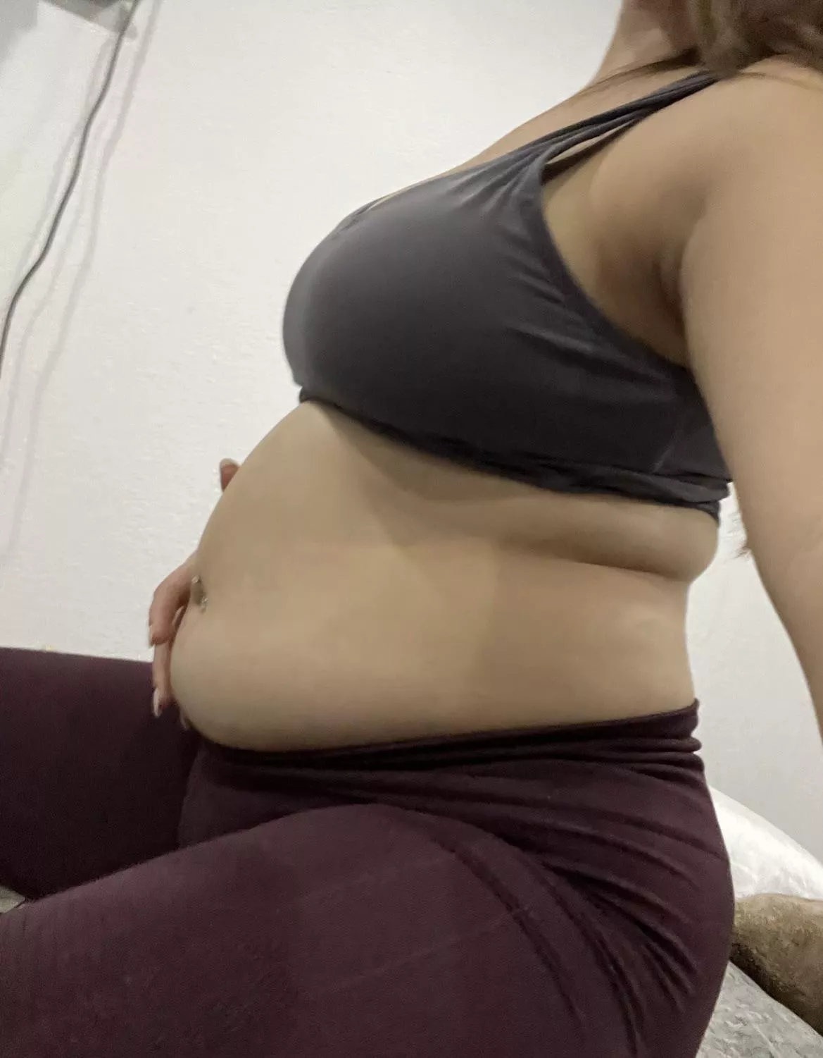 I get hornier knowing how much I’m expanding 💞🍔 posted by azn_mami