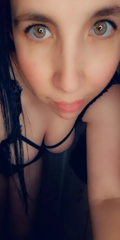 I give you permission to wake me up if you're horny 😈 by Aussiemilf2046