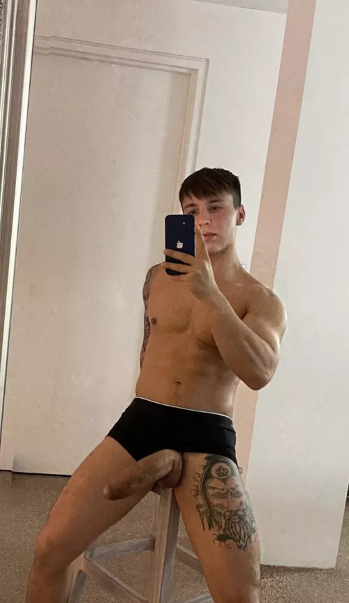 I got a big fat cock that loves to be sucked by Pleasant_Butterfly_8