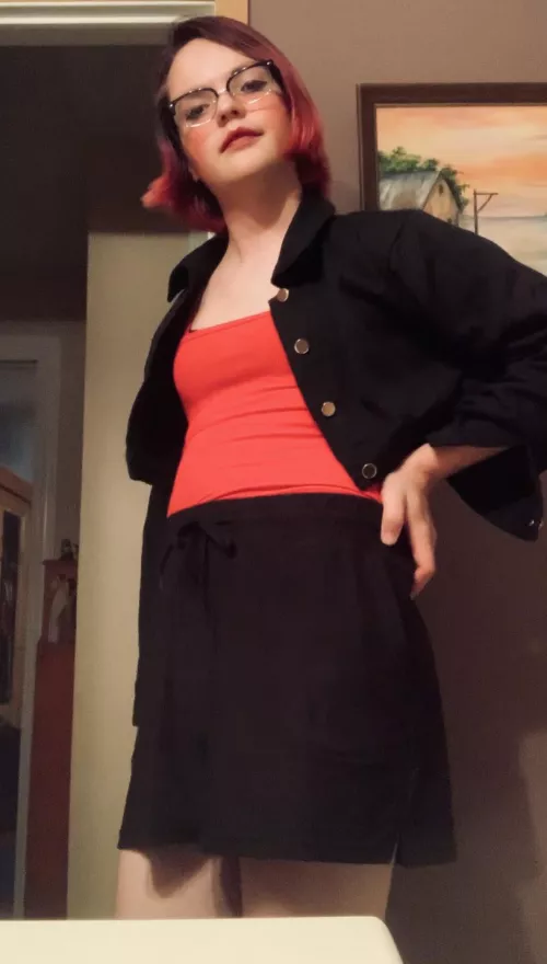 I got a new outfit!! 😝 by Jikken-one_arm