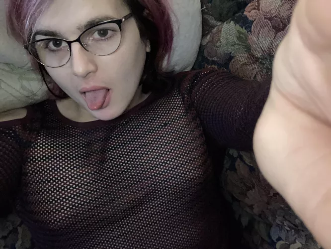 I got a new sweater by Sami_Autumn