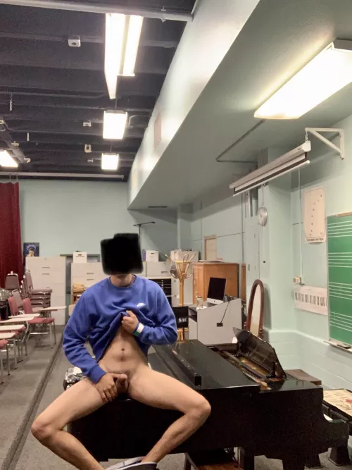 I got to class early just for this by palmtree286