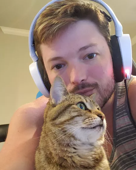 I had a gaming buddy this weekend. by Klondeikbar