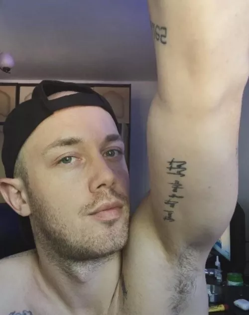 i happen to think i'm a lot of fun, but i also have this nsfw, explicit, uncensored side of me that i love to explore - and it would be dope if you would care to join me along the way 🐽🐽🐽 by peachfromserbia