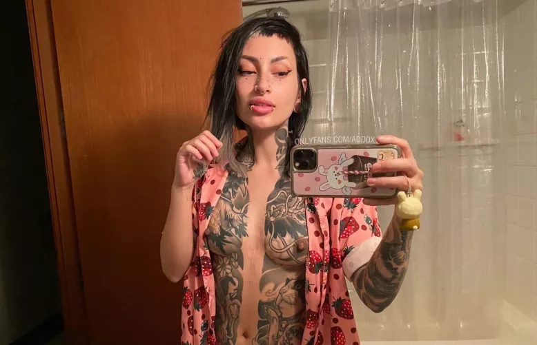 I hate this cold weather it makes my nips hard by Raquel_fg