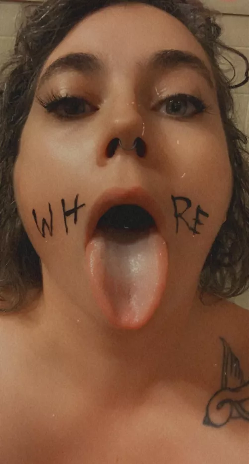 I have 3 holes ready for you 😈 by Alyxrosexx