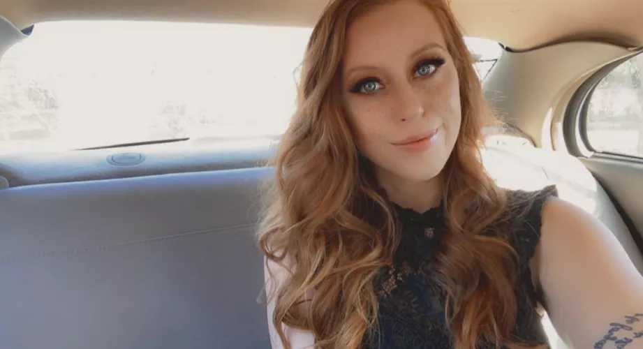 I HAVE A DATE!!!! for the first time in forever. wish me luck!! 🥰 by istayyawayyyX