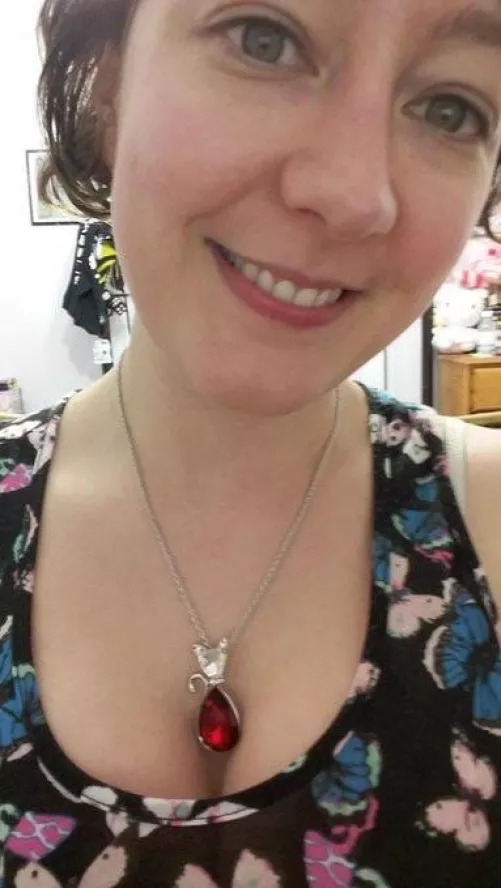 I have a deep fantasy of wanting to feminise someone….Embrace your feminine sissy ,Let the girl inside you take control….Well it’s a Great morning by Missruthpatty