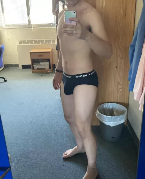 I have a few minutes before my roommate is back by Historical-Opposite7