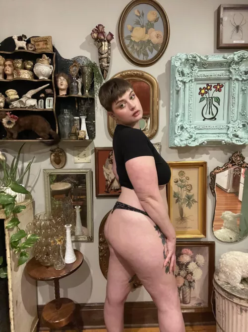 I have an equal amount of tits and ass by vintage_vogue