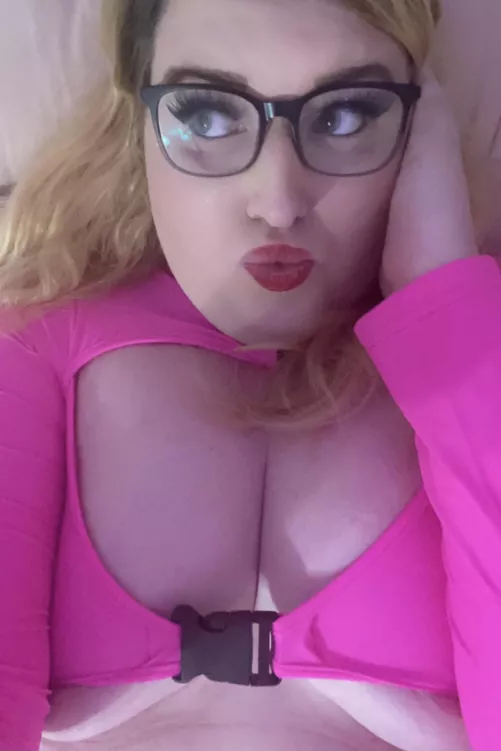 I have been living as a woman for years, but I’m finally ready to come out as a cock addicted bimbo! I want to post something on social media where it’s so bimboish that I’m trapped in this life forever. Ideas???? Nothing is off limits by Loan_True