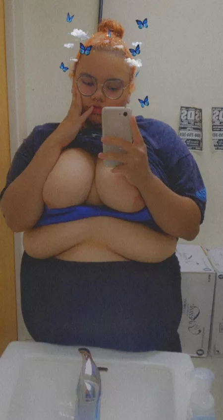 I have come to the conclusion that Italian-Americans w/ the New York/South Jersey accent could respectfully blow my back out 🤤🤤 by lonely-gorl