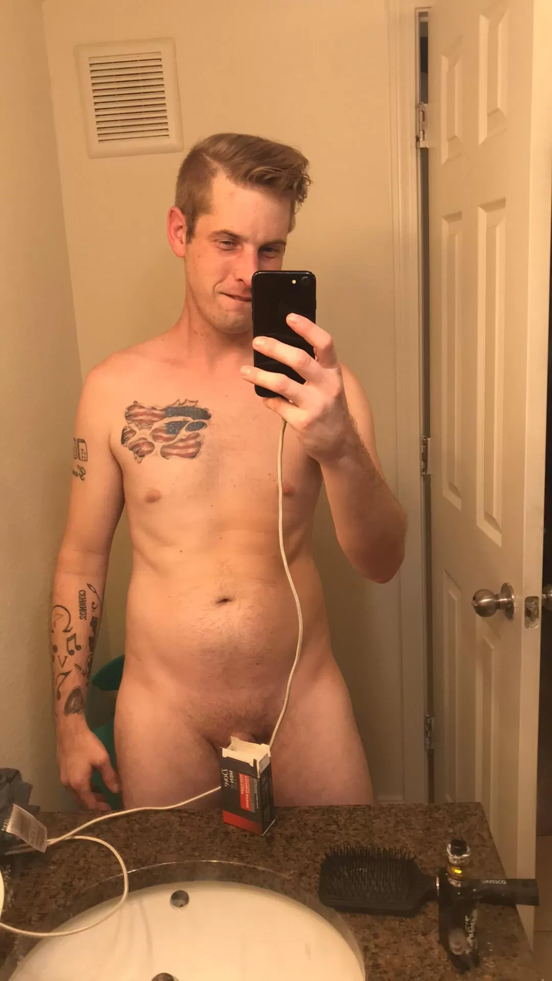 I have never shown any part of myself and I’m so nervous I want to puke. posted by CandyOwn7649