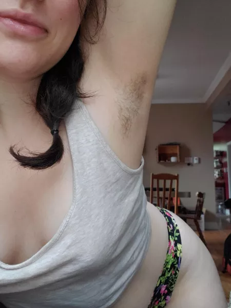 I have not seen a lot of hairy pits on this sub 🤔 Are they missing? by evyyyyT