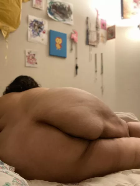 I haven’t been here in a while 🥰 how is everyone doing? by capitanhilde