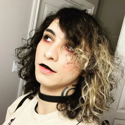 I haven’t posted in so long. Hi loves. by Pholuxz