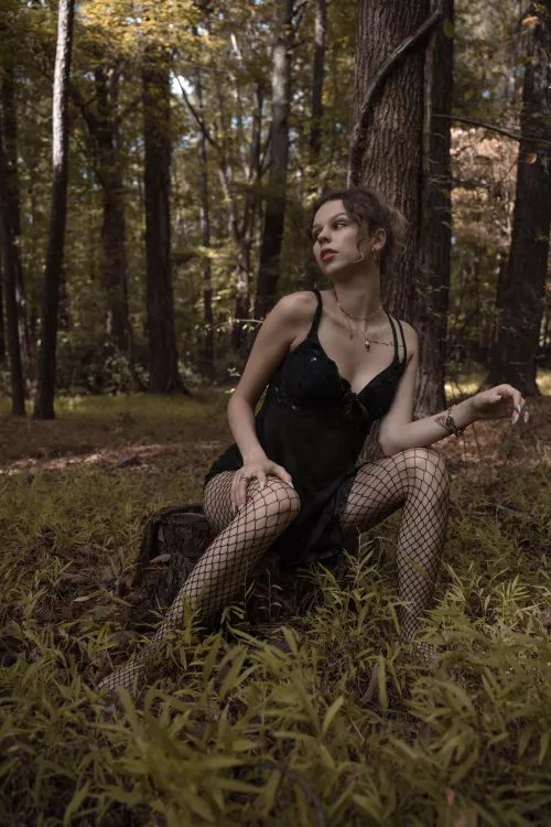 I haven’t shared a picture of emily yet. Absolutely love her facial bone structure. by aletheiaboudoir