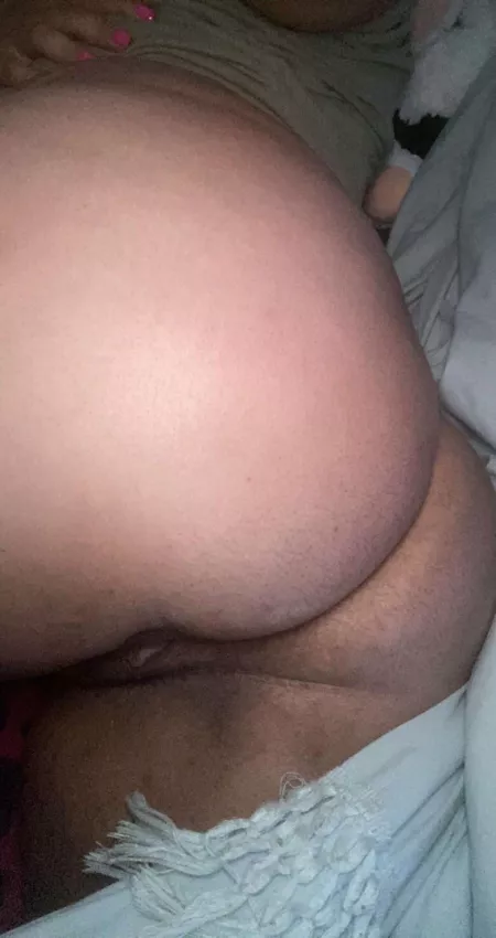 I hear it’s hump day. So who’s going to come hump me😈 by southfreak19