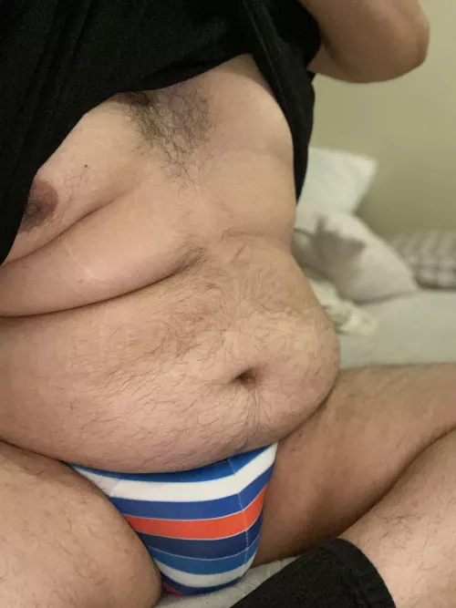 I heard it was Tummy Tuesday🐻🥰 say hiii! by Sufficient_Excuse_87